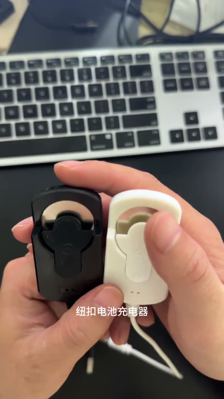 Clip mechanism and indicator lights in Chinese