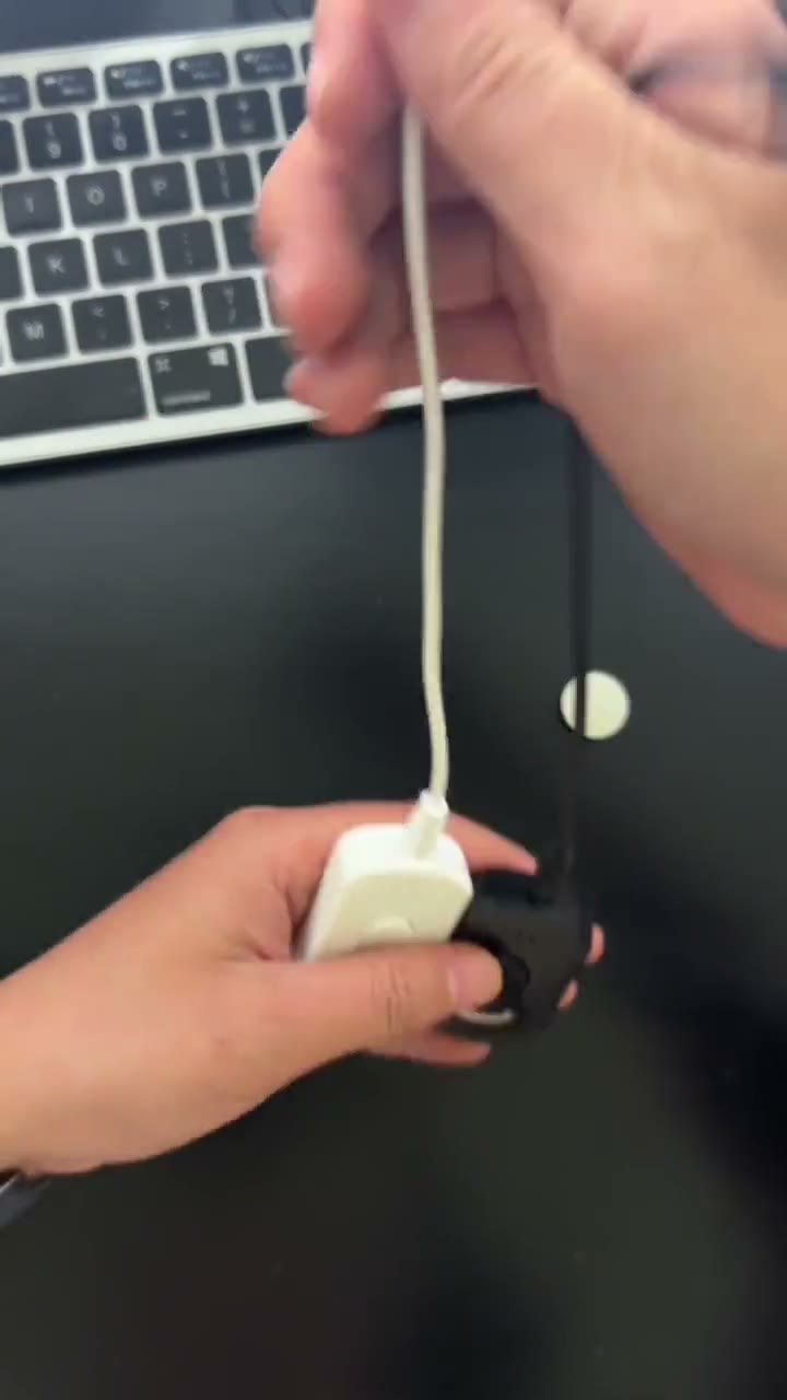 LIR2032 clip charger: USB connection